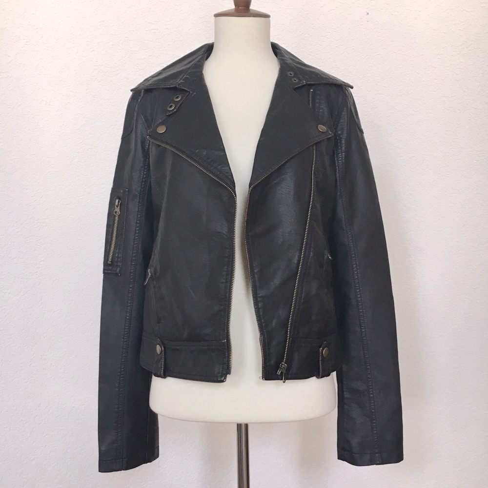 NWOT—Silence & Noise faux leather moto jacket sz S